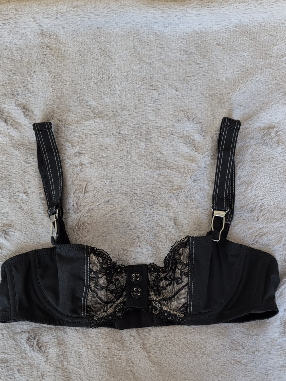 2/$50💜Black Lace Underwire Balconette Bra with Contrast Stitching